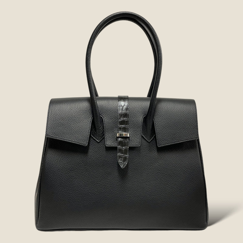 [Shrink leather]<br>Voyage L bag<br>color: Black