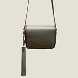 [Shrink leather]<br>medallion tassel charm<br>color: dark green