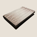 [Ai dyed crocodile] <br>Through gachi card case