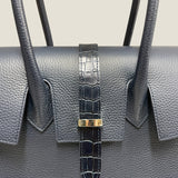 [Shrink leather x croco pattern leather]<br>Voyage L bag<br>color: navy
