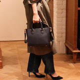 [Shrink leather]<br>Athena shoulder bag<br>color: navy