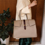 [Shrink leather x croco pattern leather]<br>Voyage L bag<br>color: taupe