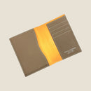 [フレンチカーフ] <br>内盛りパスポートケース<br>color：トープ