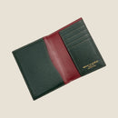 [フレンチカーフ] <br>内盛りパスポートケース<br>color：ダークグリーン