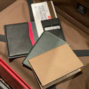 [フレンチカーフ] <br>内盛りパスポートケース<br>color：ブラック