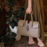 [Shrink leather x croco pattern leather]<br>Voyage M bag<br>color: taupe