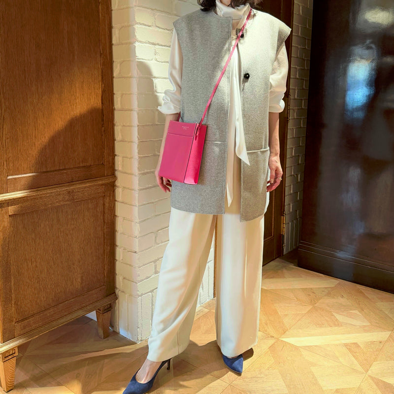 [フレンチカーフ]<br>ボックスサコッシュL<br>color：マゼンタピンク