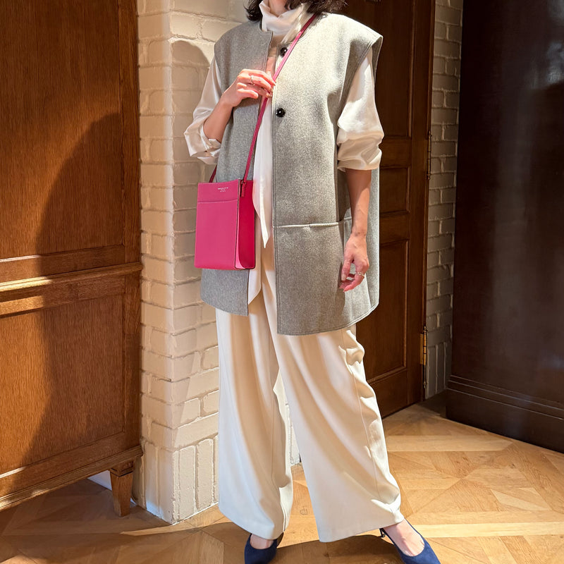 [フレンチカーフ]<br>ボックスサコッシュL<br>color：マゼンタピンク