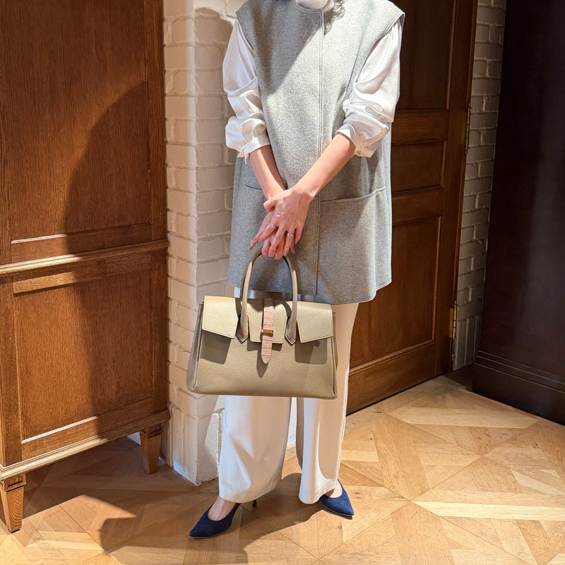 [シュリンクレザー]<br>ヴォヤージュMバッグ<br>color：トープ×トープ