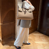 [Taurillon Lagoon x Crocodile]<br>Voyage L bag<br>color: taupe x dark brown