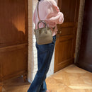 [Shrink leather]<br>Postman mini shoulder<br>color: Tope