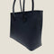 [フレンチカーフ] <br>ロワイヤルMトートバッグ<br>color：オールネイビー<br>【１０月下旬入荷予定】