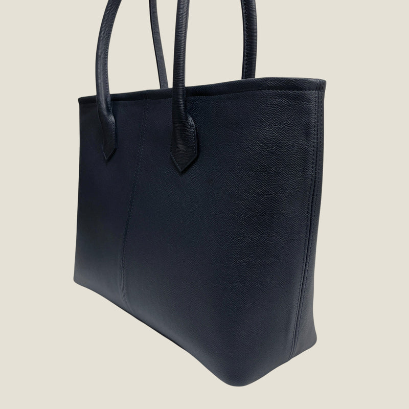 [フレンチカーフ] <br>ロワイヤルMトートバッグ<br>color：オールネイビー<br>【１０月下旬入荷予定】