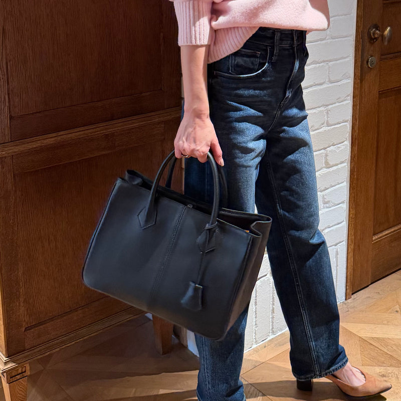 [French calf] <br>Machitote bag<br>color: Black