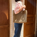 [Shrink leather]<br>Tutitot bag<br>color: Tope<br>[Scheduled to arrive in mid -January 2025]