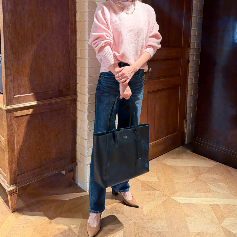 [Shrink leather]<br>Tutitot bag<br>color: Black