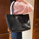 [Shrink leather]<br>Tutitot bag<br>color: Black