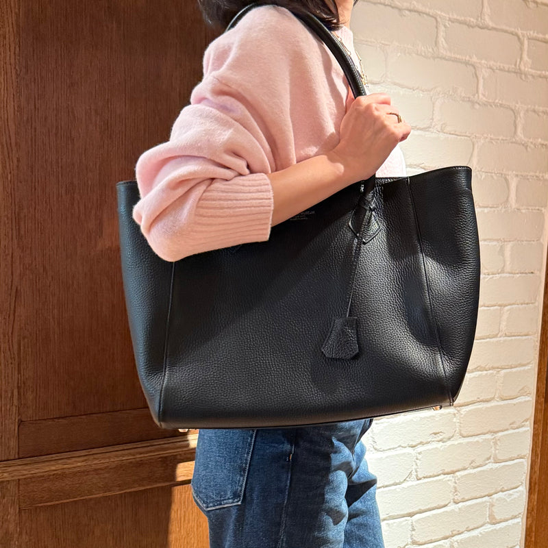 [Shrink leather]<br>Tutitot bag<br>color: Black