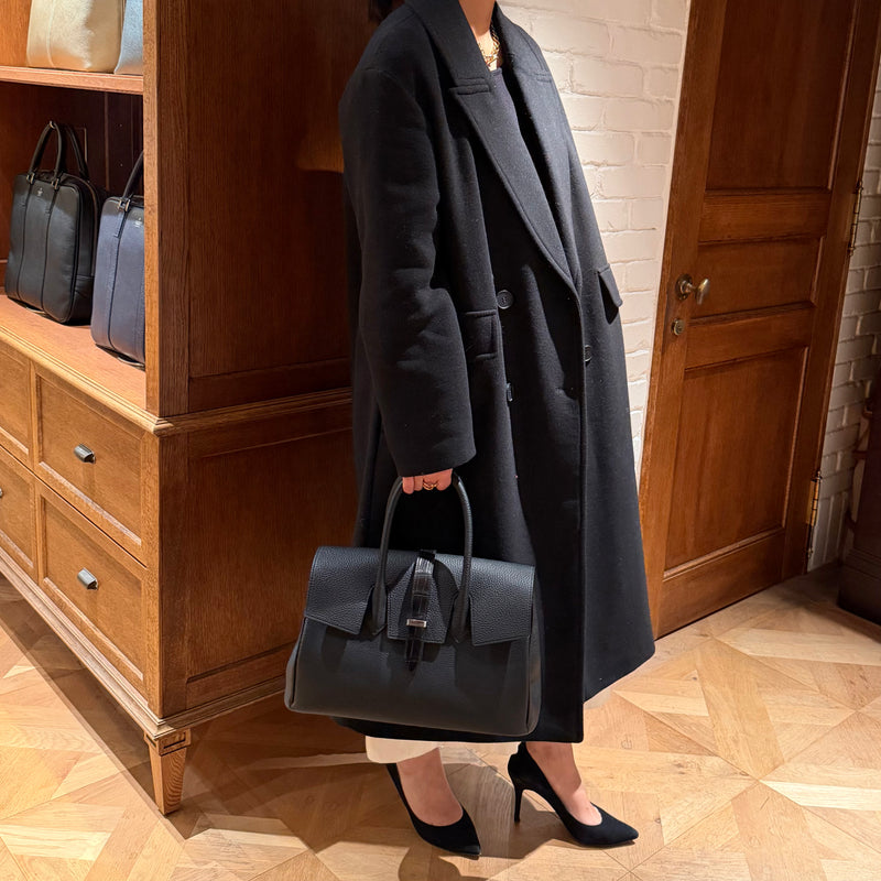 [トリヨンラグーン×クロコダイル]<br>ヴォヤージュMバッグ<br>color：ブラック