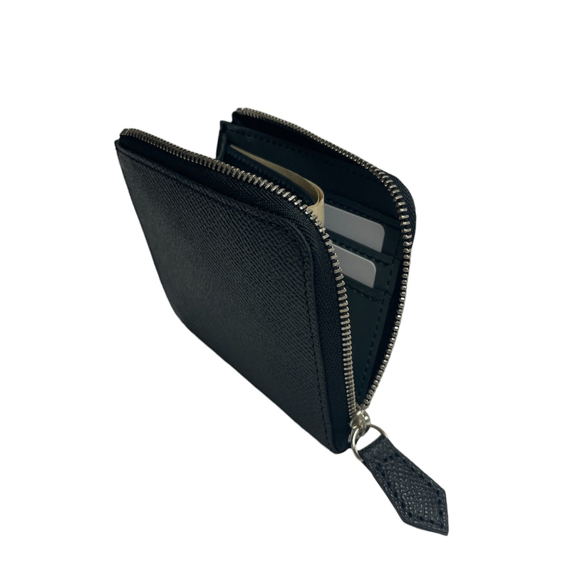 [French calf] <br>Half L zip wallet<br>color: Black