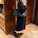 [トリヨンラグーン×クロコダイル]<br>ヴォヤージュLバッグ<br>color：ネイビー