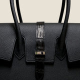 [Taurillon Lagoon x Crocodile]<br>Voyage L bag<br>color: black<br>[Scheduled to arrive in early August]