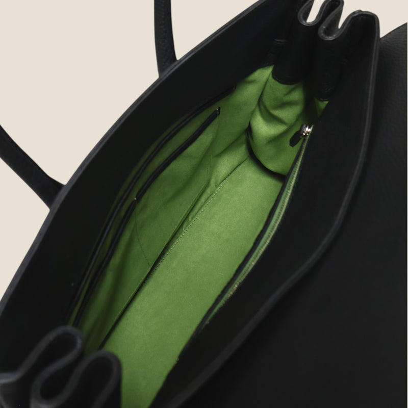 [トリヨンラグーン×クロコダイル]<br>ヴォヤージュLバッグ<br>color：ブラック
