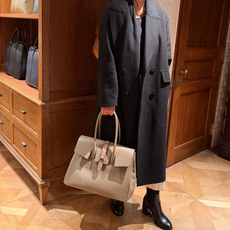 [シュリンクレザー]<br>ヴォヤージュLバッグ<br>color：トープ×トープ