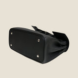 [Taurillon Lagoon x Crocodile]<br>Voyage M bag<br>color: black
