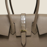 [Shrink leather x croco pattern leather]<br>Voyage L bag<br>color: taupe x taupe