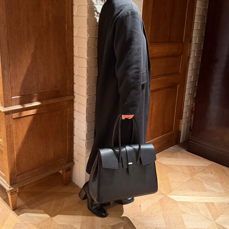 [オールシュリンクレザー]<br>ヴォヤージュLバッグ<br>color：ブラック