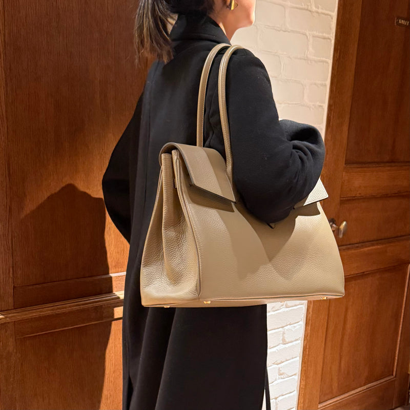 [オールシュリンクレザー]<br>ヴォヤージュLバッグ<br>color：トープ