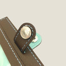 [French calf] <br>ID strap on both sides<br>color: Dark brown