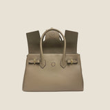 [Shrink leather]<br>Voyage M bag<br>color: taupe