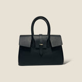 [Shrink leather]<br>Voyage M bag<br>color: black