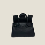 [Shrink leather]<br>Voyage M bag<br>color: black