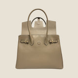 [Shrink leather]<br>Voyage L bag<br>color: taupe