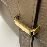 [Shrink leather]<br>Voyage L bag<br>color: taupe
