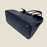 [Shrink leather]<br>Voyage L bag<br>color: navy