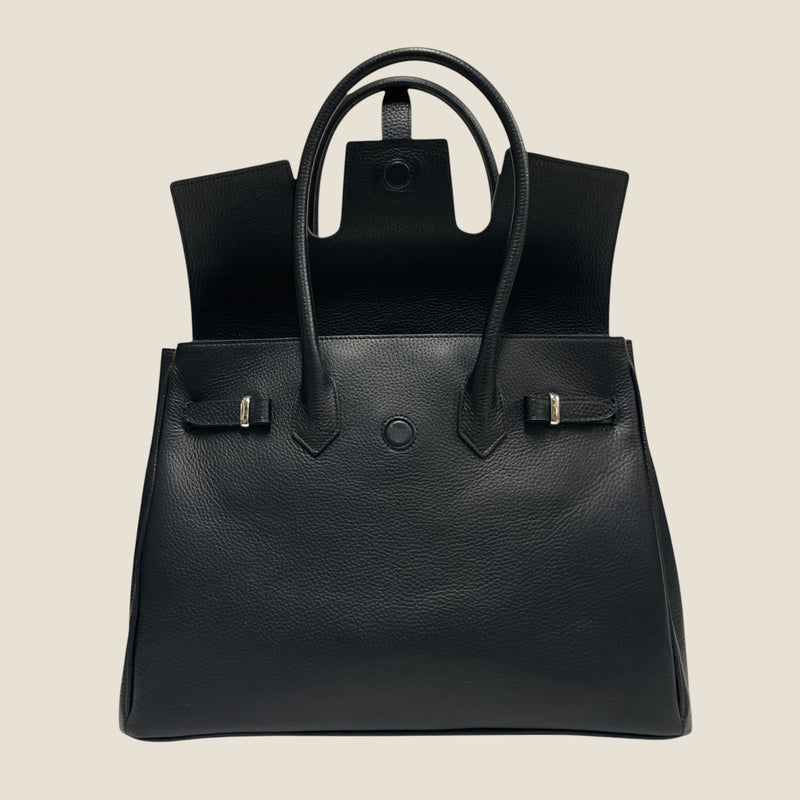 [Shrink leather]<br>Voyage L bag<br>color: Black