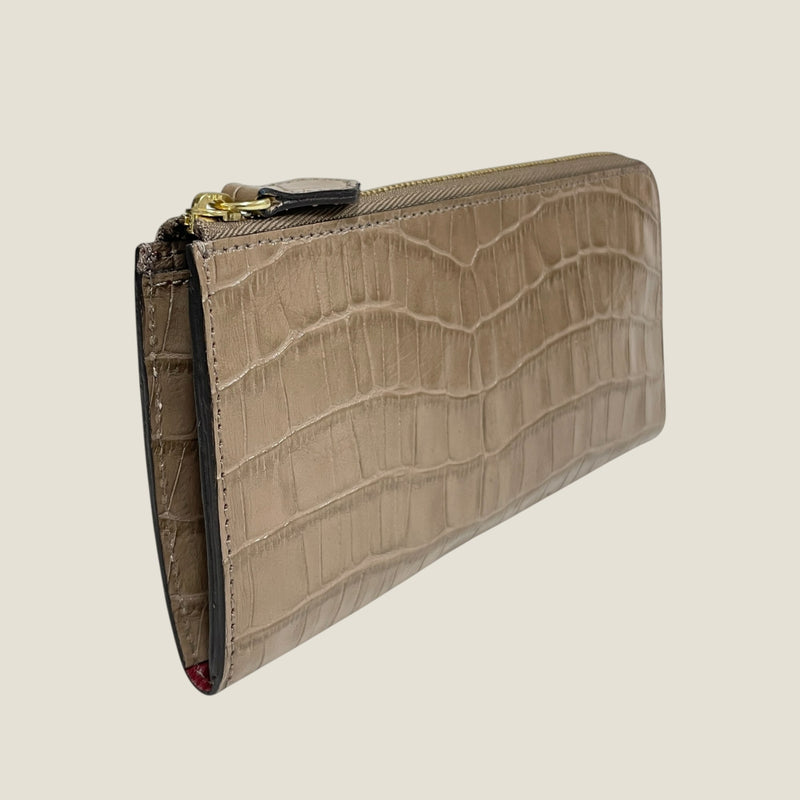[クロコパターン] <br>Lジップロングウォレット<br>color：トープ<br>【１０月下旬入荷予定】