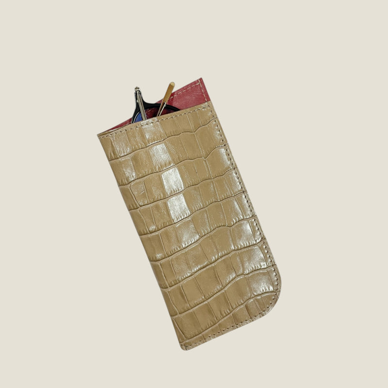 [クロコパターン] <br>メガネケース<br>color：トープ