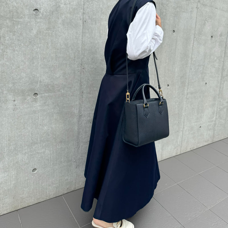 [Shrink leather]<br>Atena shoulder bag<br>color: Navy