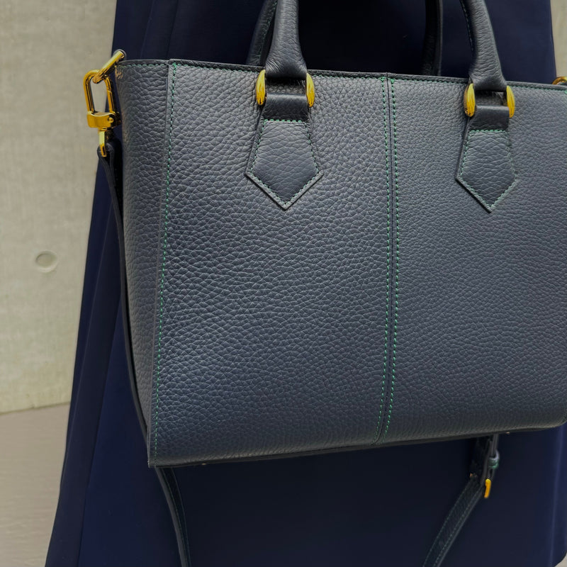 [Shrink leather]<br>Atena shoulder bag<br>color: Navy