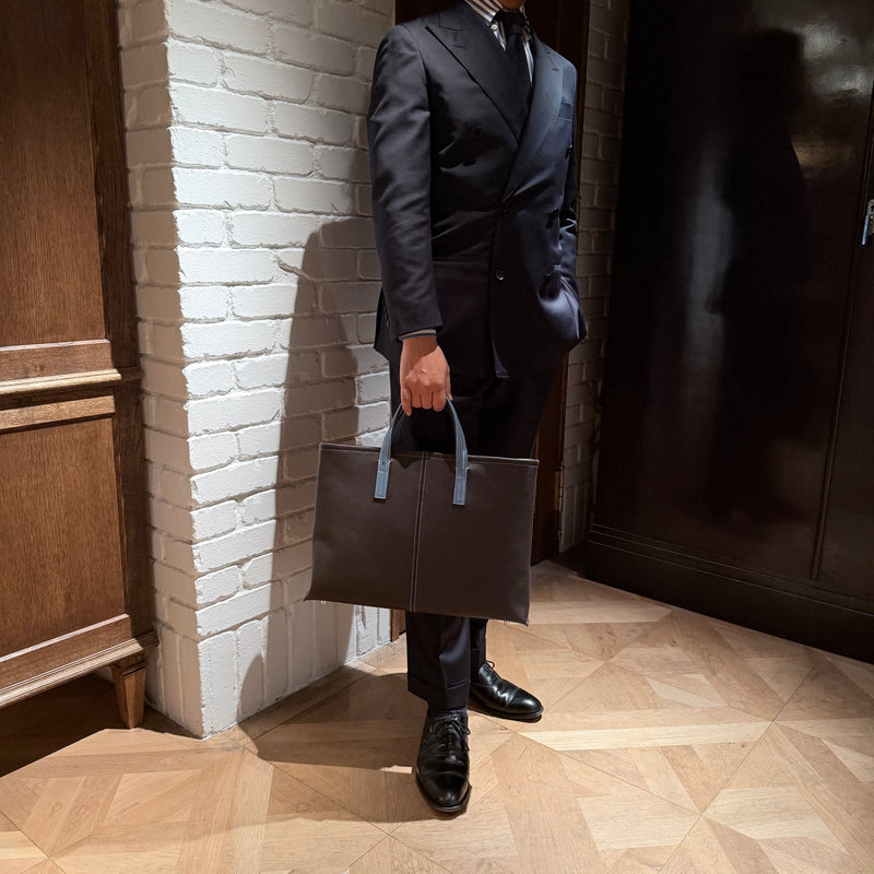 [French calf] <br>Belsy tote bag<br>color: Dark Brown x Aqua Blue