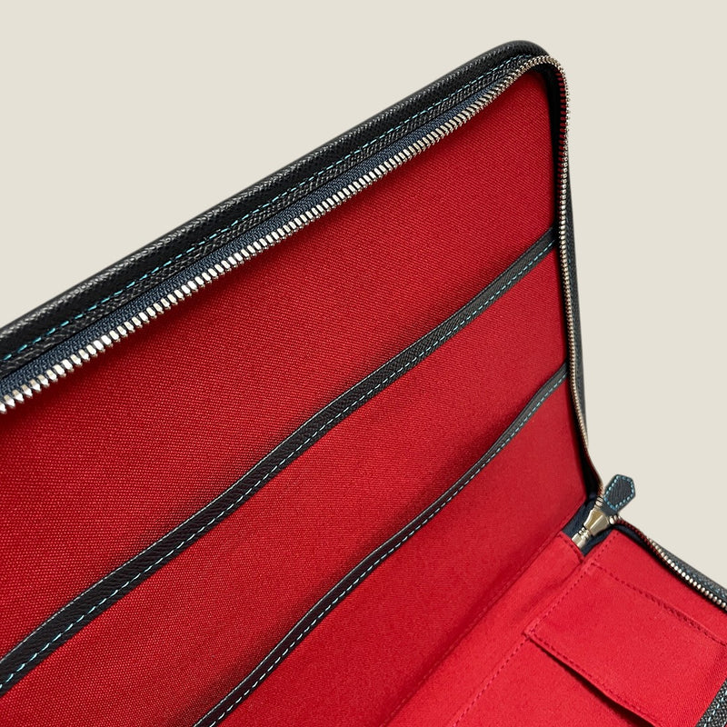 [French calf] <br>Clutch bag<br>color: Navy