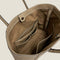 [Shrink leather]<br>Tutitot bag<br>color: Tope<br>[Scheduled to arrive in mid -January 2025]