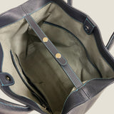[Shrink leather]<br>tuti tote bag<br>color: navy