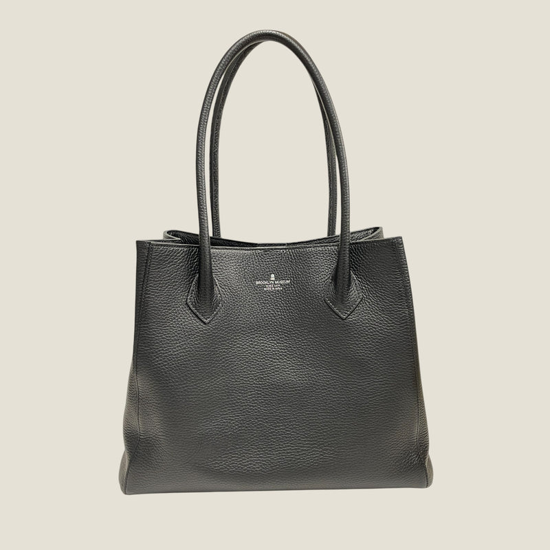 [シュリンクレザー]<br>トゥティトートバッグ<br>color：ブラック<br>【９月下旬入荷予定】