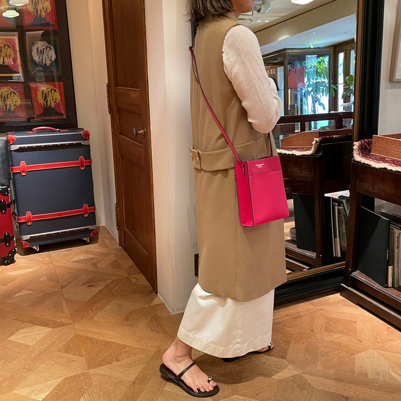 [French calf]<br>Box Sacoche L<br>color: Fuchsha pink